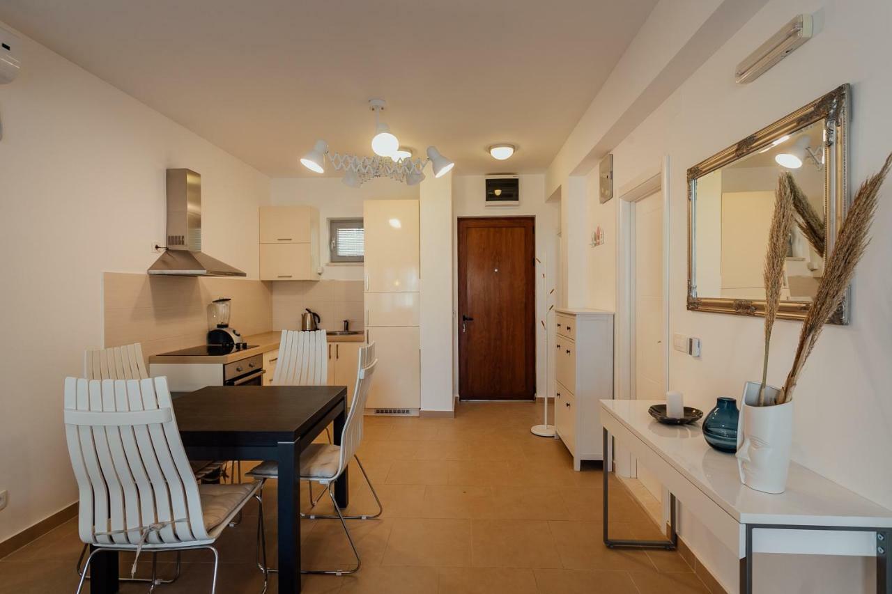 Acacia Hill A3 Apartment Đenovići Exterior photo