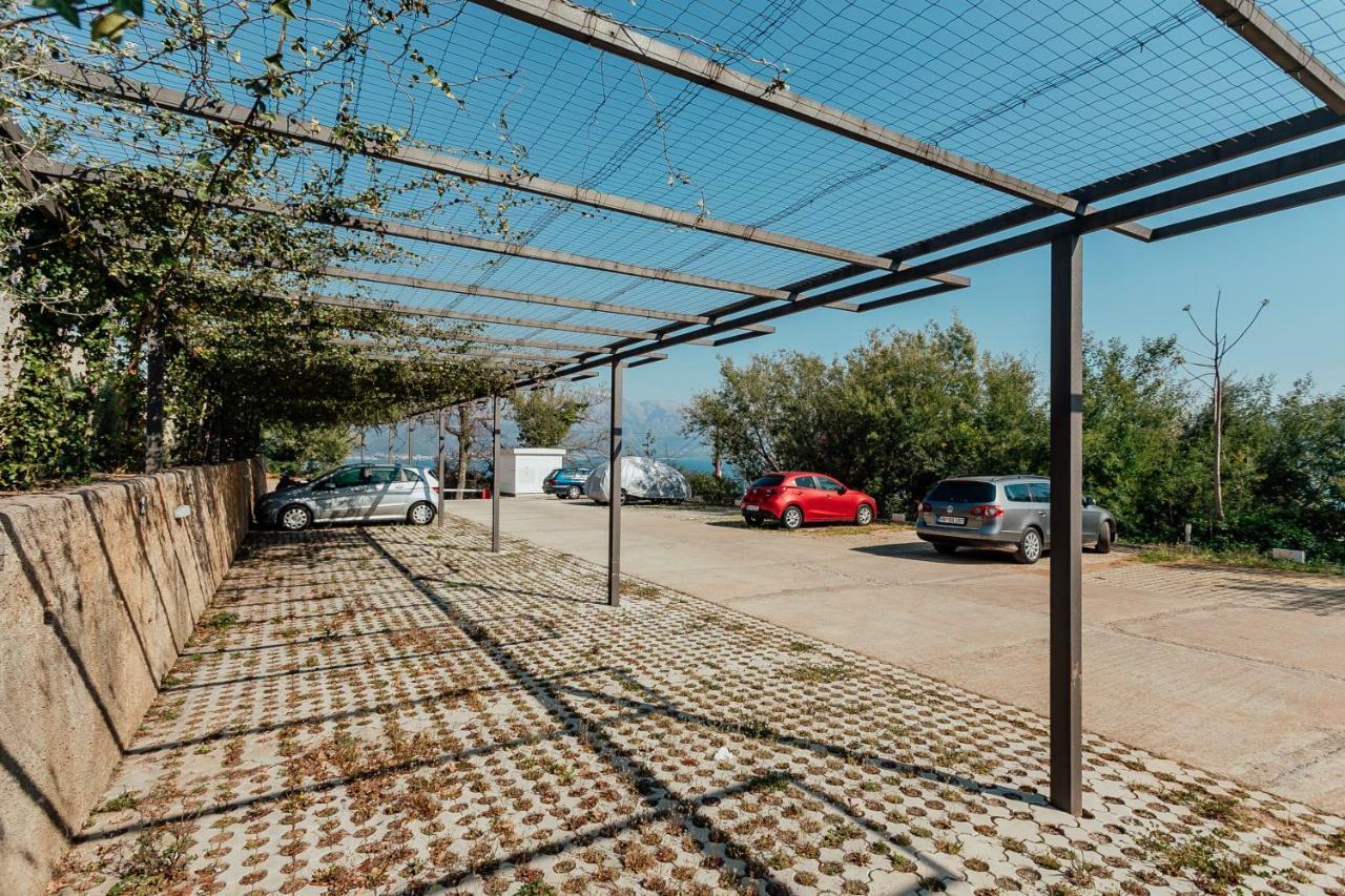 Acacia Hill A3 Apartment Đenovići Exterior photo